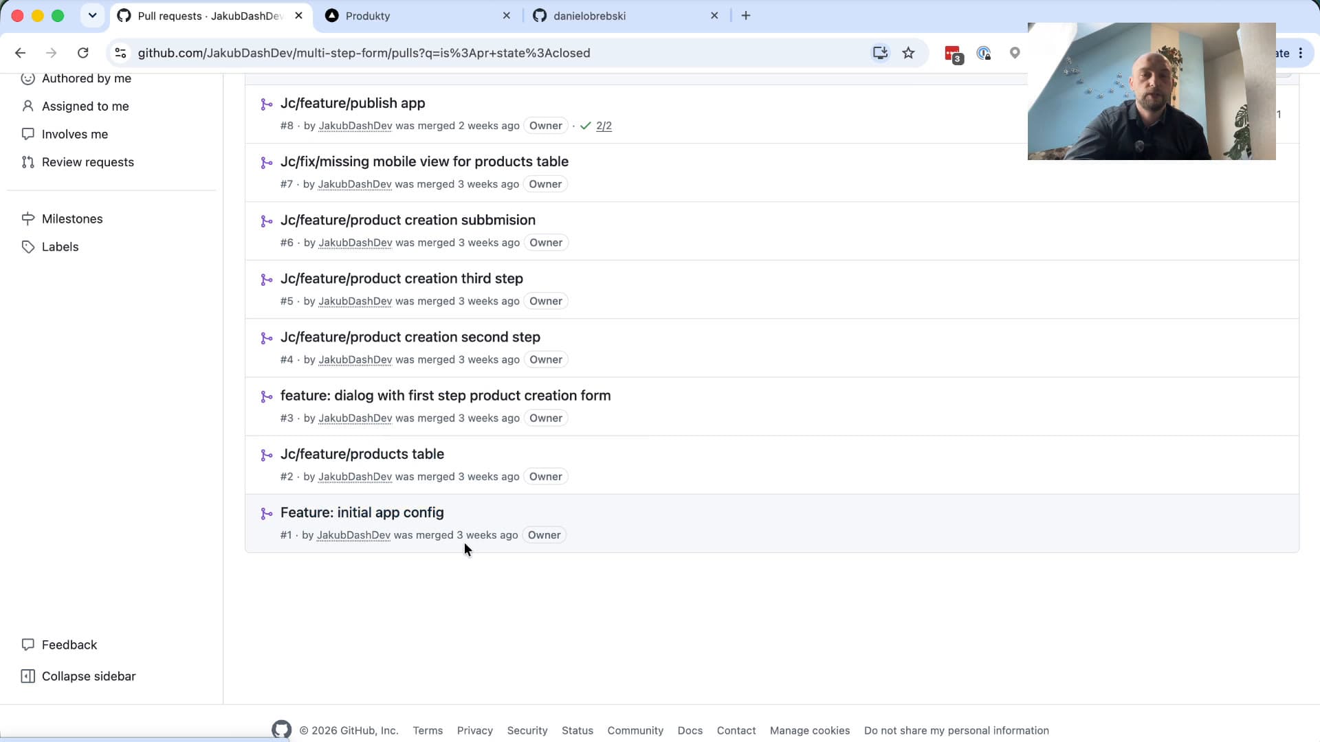 Lista zamkniętych pull requestów w repozytorium multi-step-form na GitHubie